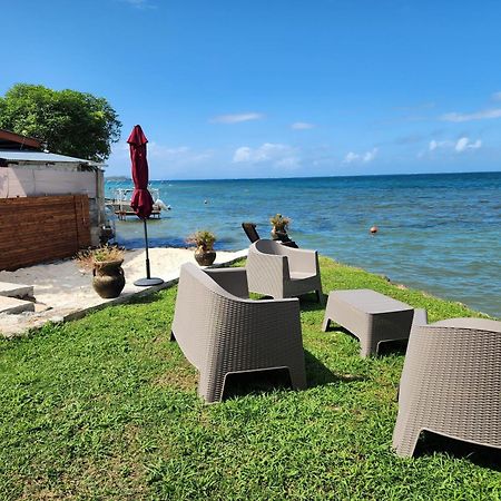 Duplex En Bord De Mer Fare Tahitea Pension Taputapuapea المظهر الخارجي الصورة